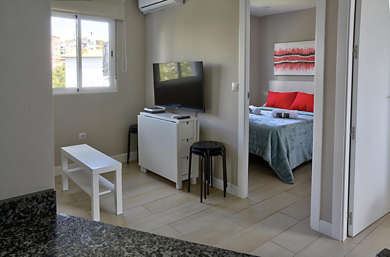 Apartamento De Dos Dormitorios En La Macarena เซบีญา ภายนอก รูปภาพ